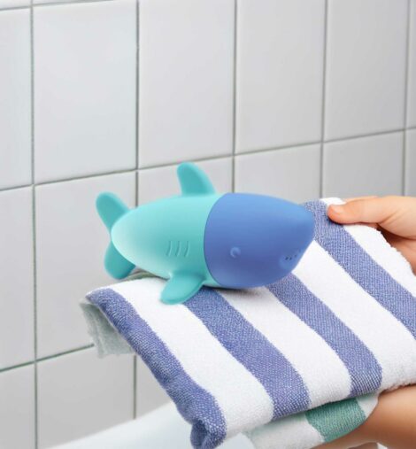 Squeezi Shark